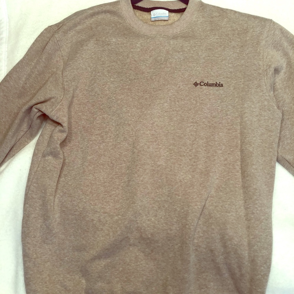 Men’s Columbia sweatshirt medium NWOT color beige